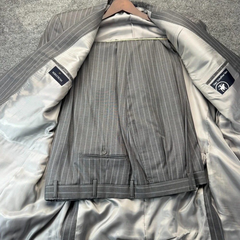 Hart Schaffner Marx Men's 2pc Suit Gray Pinstripe 50L Pleated Pants 44x28 USA